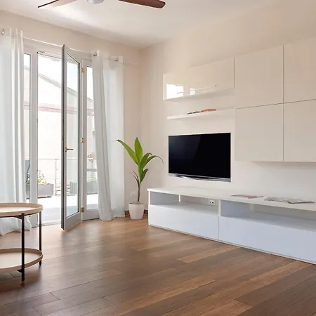 Domio - Elegante Oasi Con Terrazza Apartment *