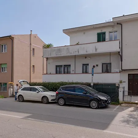 Domio - Elegante Oasi Con Terrazza *